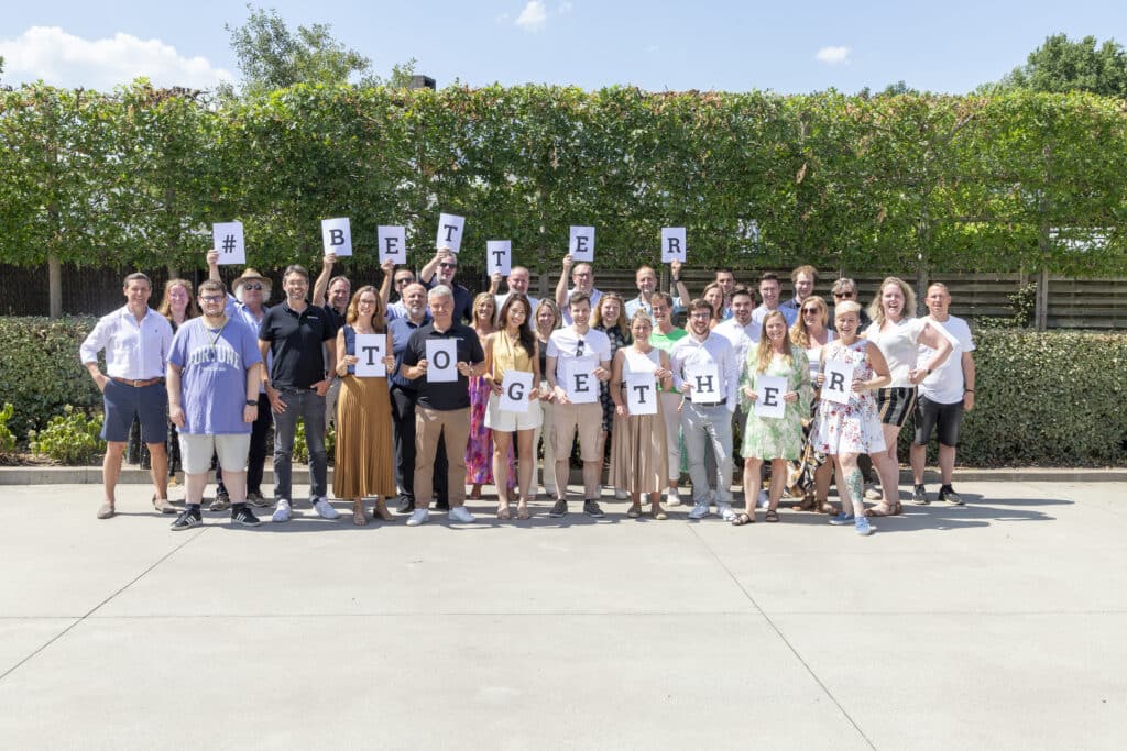 010725_GroupPicture_9 Kappa Data Group picture belgium